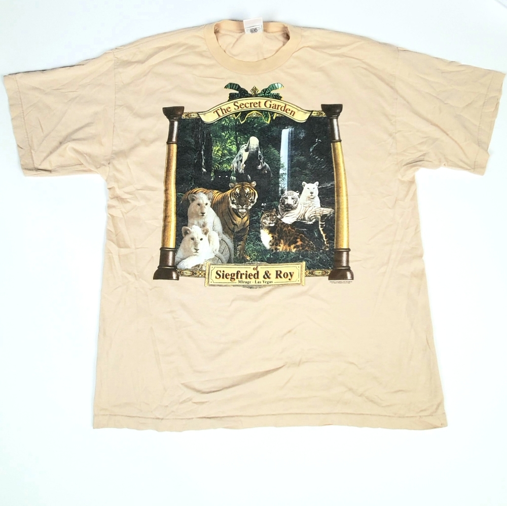 Vintage 2XL The Secret Garden Las Vegas T-Shirt